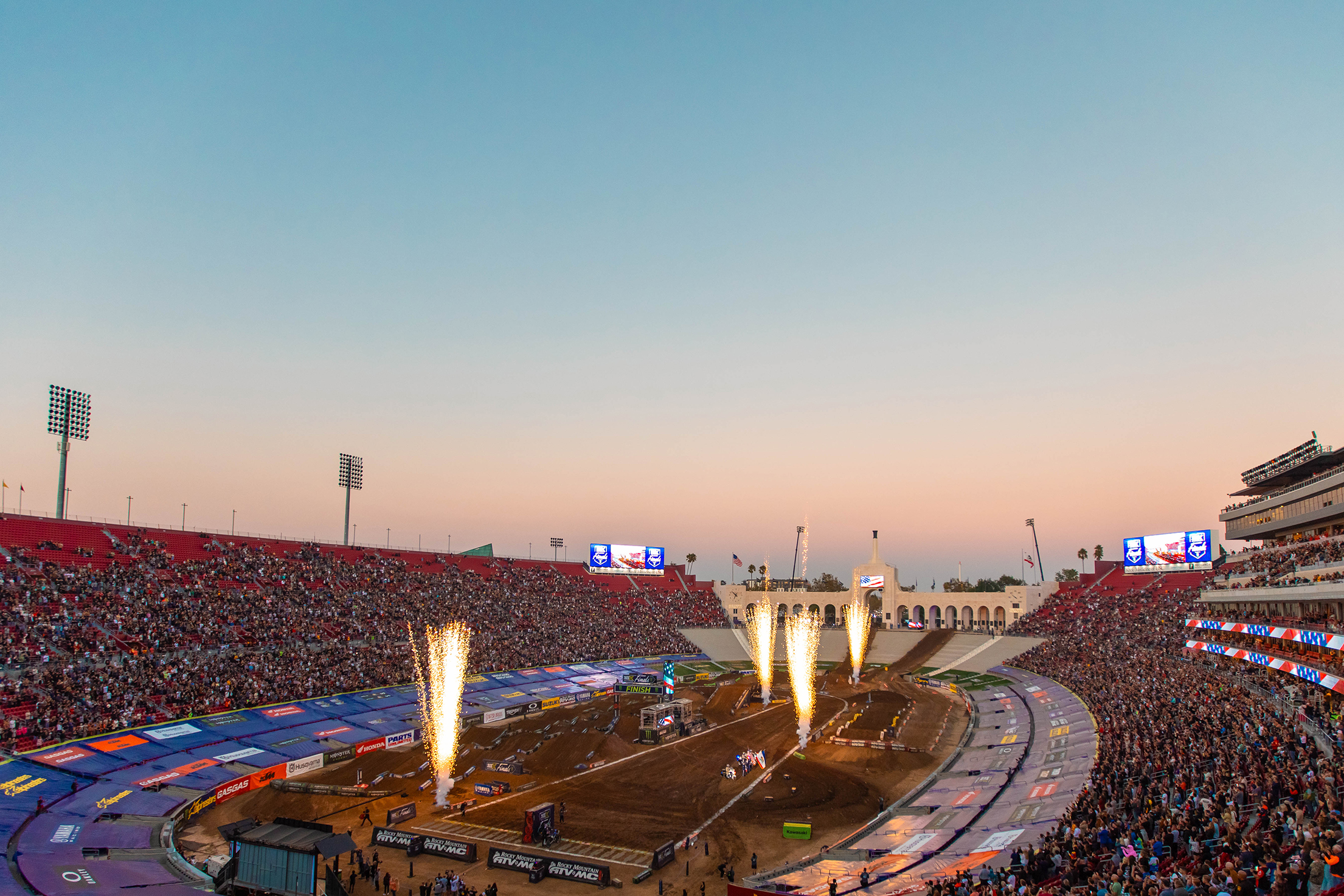 SUPER MOTOCROSS